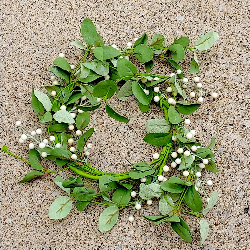 Cream Berry Wreath
